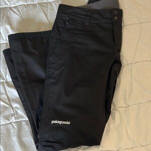 Women’s small Patagonia snow pants